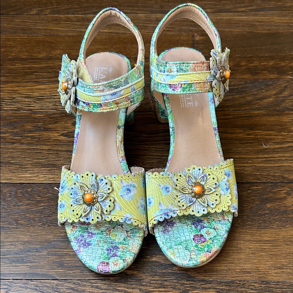 L'ATISTE Floral Heels with Yellow and Green Accents.  New without tags or box.